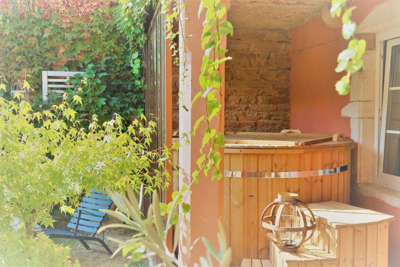 La Petite Madeleine - Chambre D'Hotes & Spa Burgy Exterior photo